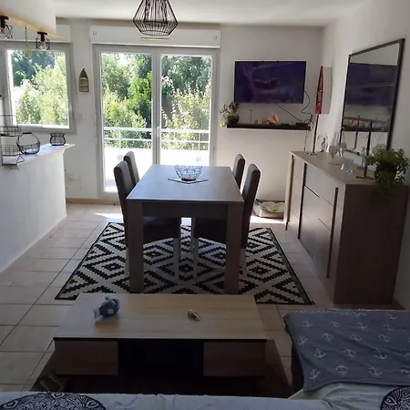 Apartment Les Baigneurs Tres Calme 2 58 M2 Parking Prive Et Balcon