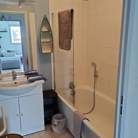 Apartment Les Baigneurs Tres Calme 2 58 M2 Parking Prive Et Balcon *